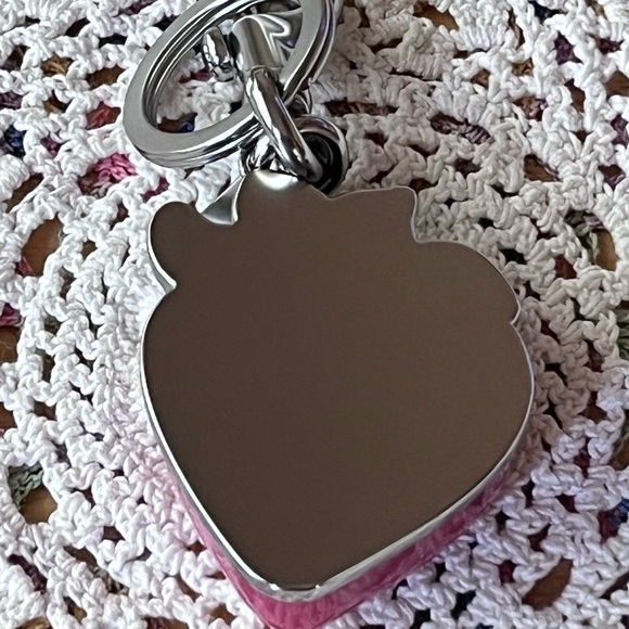 π COACH COACHTOPIA STRAWBERRY BAG CHARM π NWOT π - Picture 6 of 16